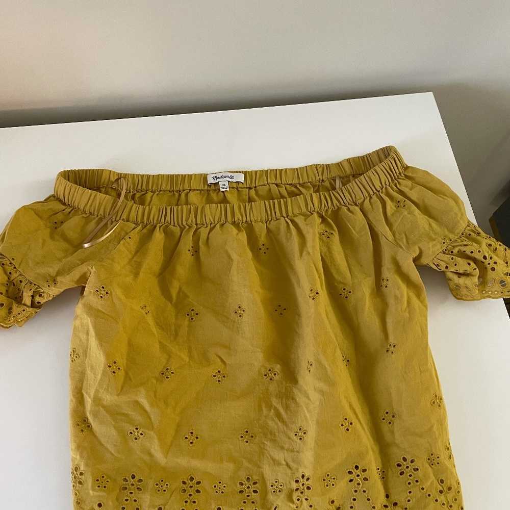 Madewell XS Mustard Off the Shoulder Top